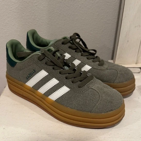adidas Gazelle Green and White Sneakers - Picture 3 of 4